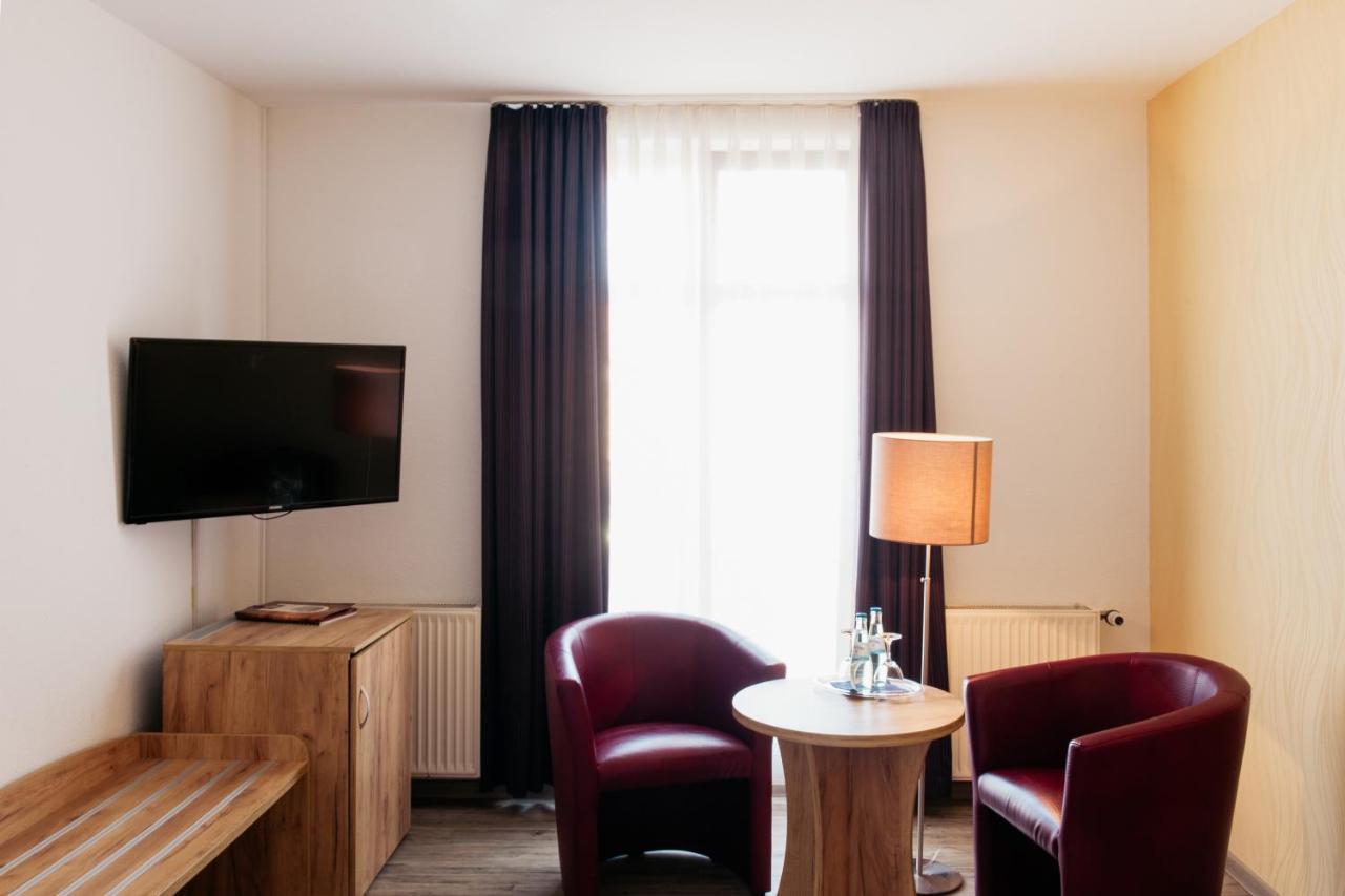 Hotel & Restaurant "Deutscher Kaiser" Perleberg Dış mekan fotoğraf